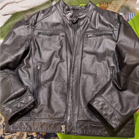 Danier leather jacket - Picture 1 of 7